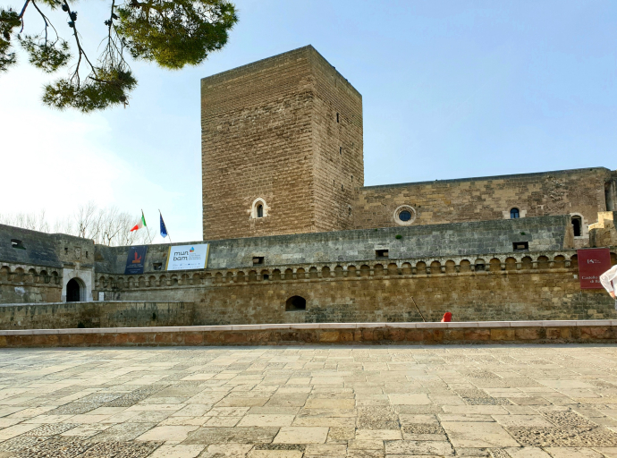 INVITO PER LA STAMPA - Visita in anteprima per la stampa al cantiere del Castello Svevo di Bari