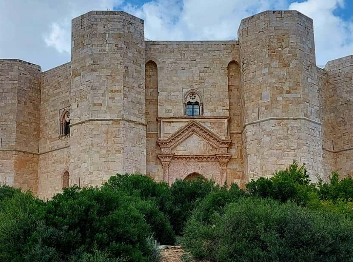 Campanile nuova direttrice Castel del Monte, gli auguri dell’arch. Maria Picccarreta