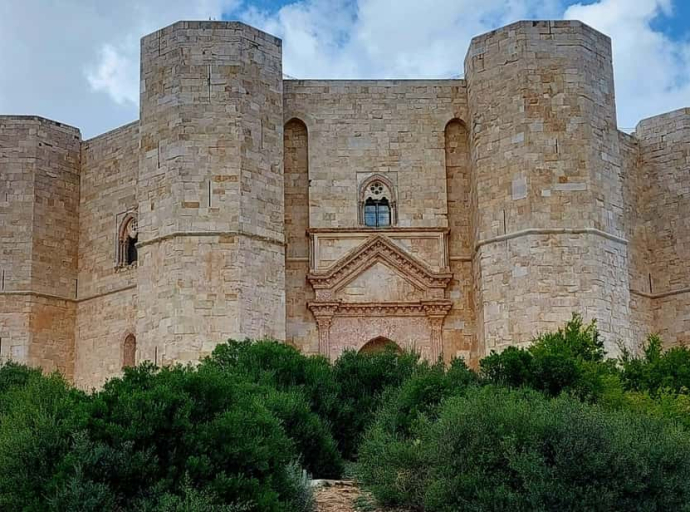 Campanile nuova direttrice Castel del Monte, gli auguri dell’arch. Maria Picccarreta